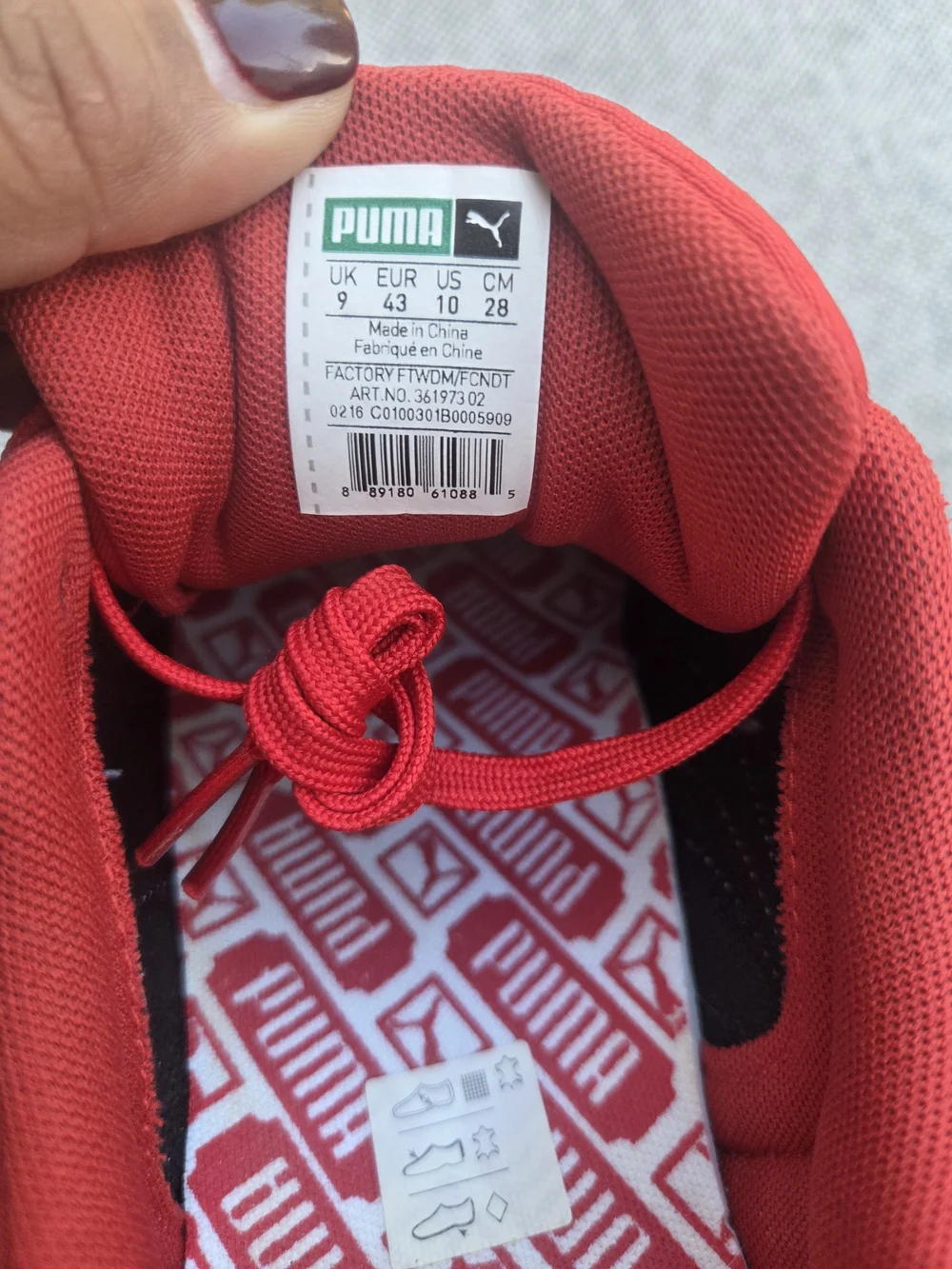 PUMA Roma Red White Suede Nylon Sneakers Men’s Size 10